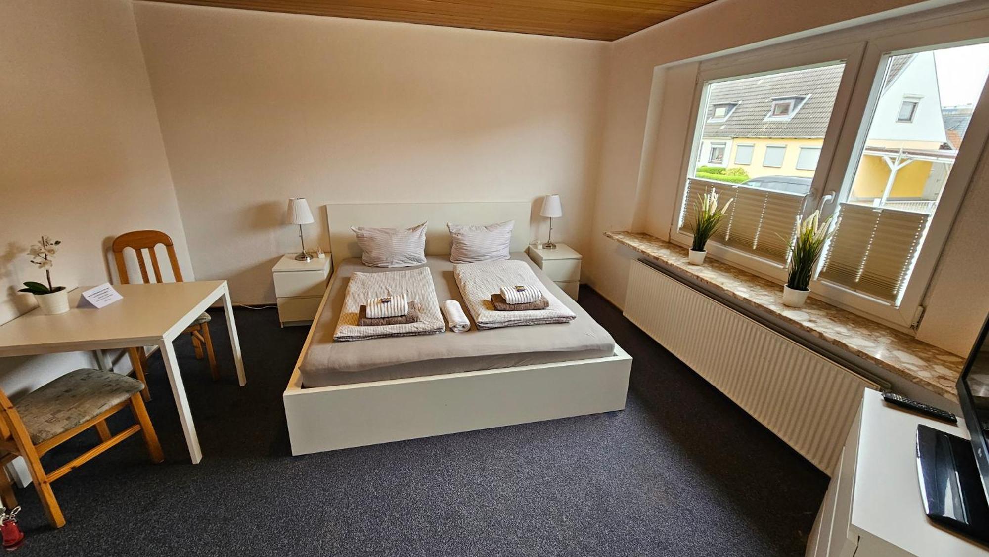 Hotel Dorfkrug Buesum - Guenstige Altbauzimmer Am Oland Szoba fotó
